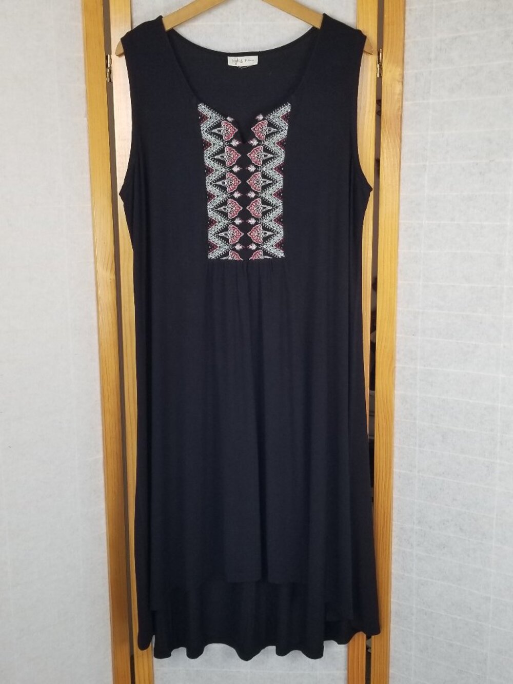 Style & Co Black Embroidered Midi Dress Size 1X Casual Sleeveless
